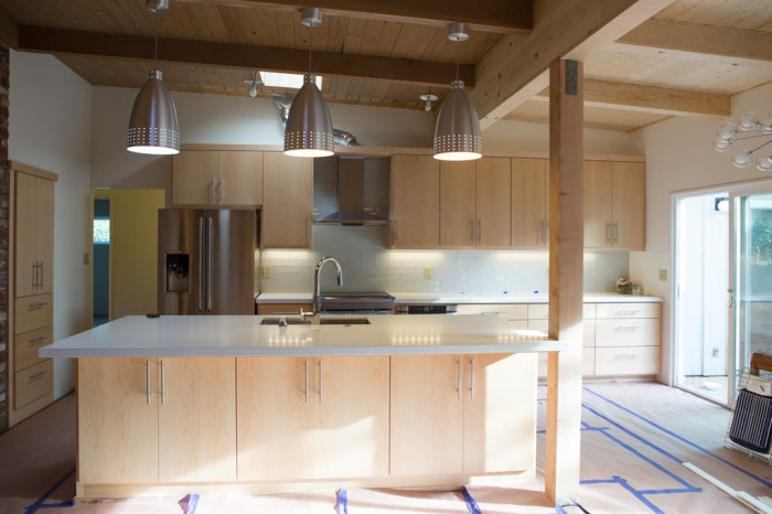 All appliances are in the house.